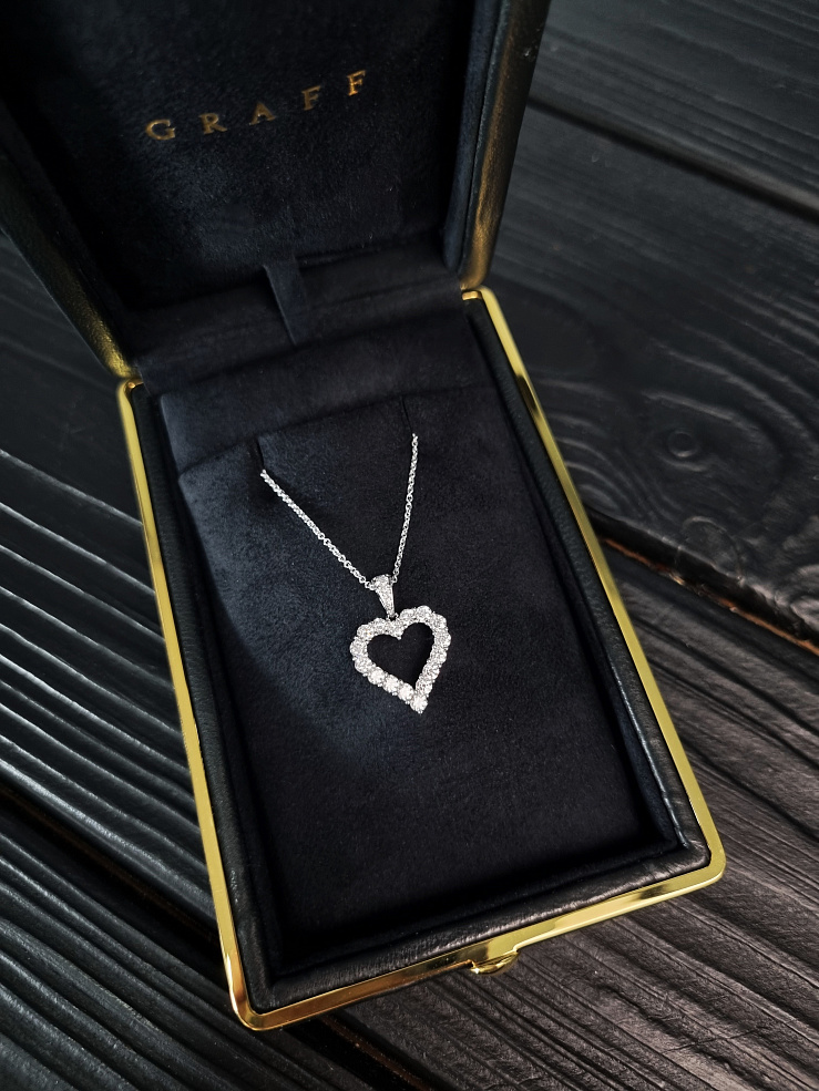 Graff in stock in Dubai, UAE in luxury boutique "WATCH LAB"