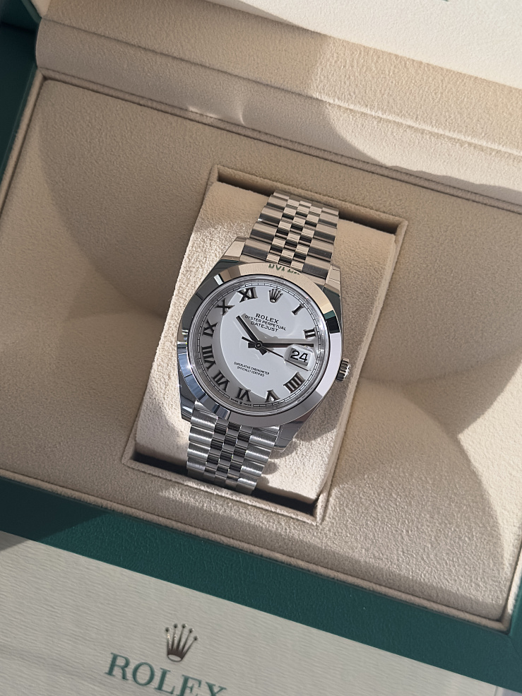 Datejust 41mm White Romain Dial Jubilee Bracelet