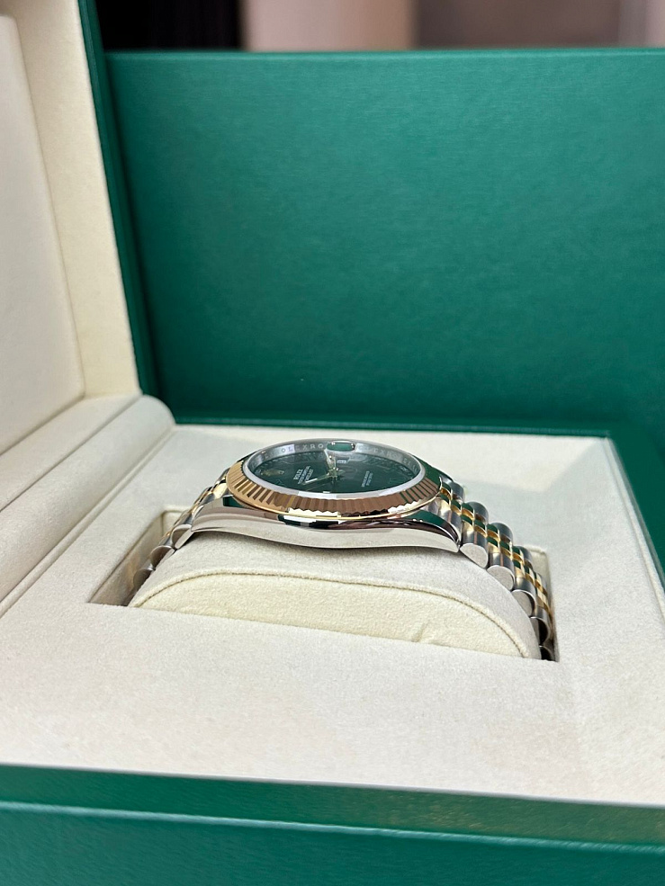 Datejust 41mm Steel & Yellow Gold Wimbledon Dial Jubilee Bracelet