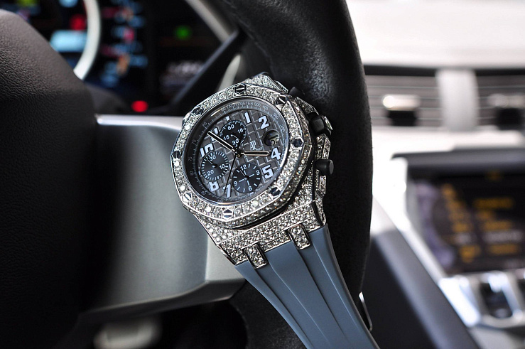 Audemars Piguet in stock in Dubai in Luxury watch boutique "WATCH LAB"