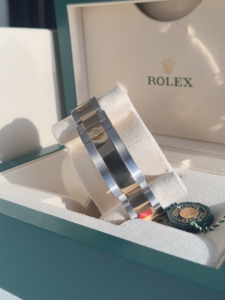 Sea-Dweller Steel & Yellow Gold 43mm