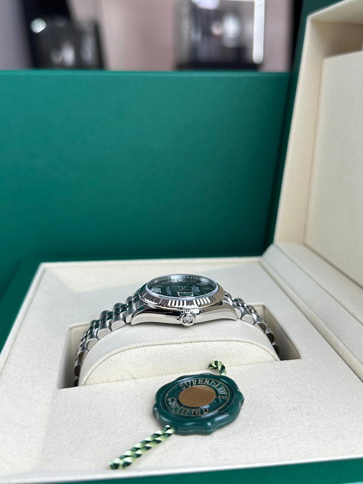 Datejust 31mm Steel & White gold Purple VI Diamond Dial Jubilee Bracelet