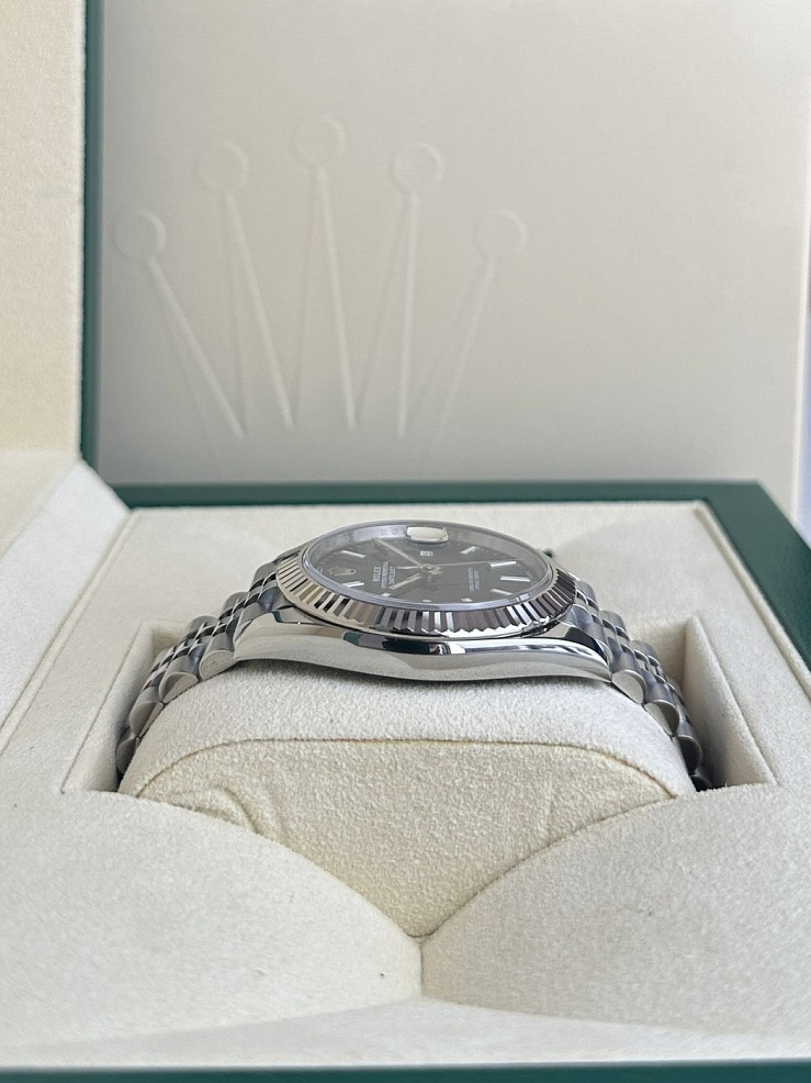 Datejust 41mm Steel & White gold Blue Dial Jubilee bracelet