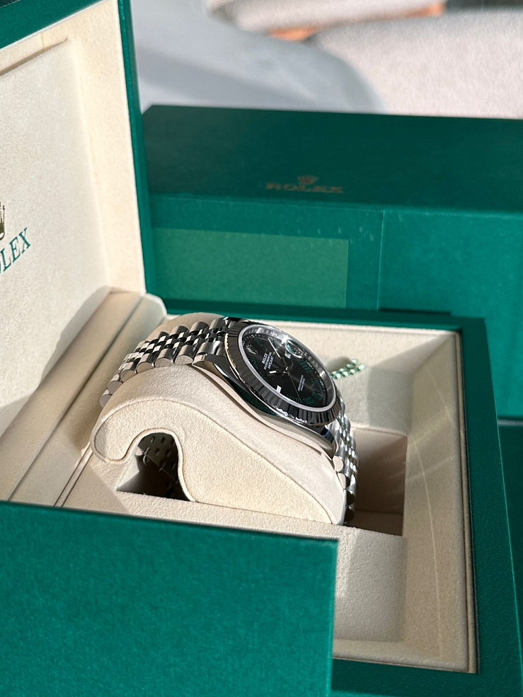 Datejust 41mm Steel & White gold Wimbledon dial Jubilee bracelet