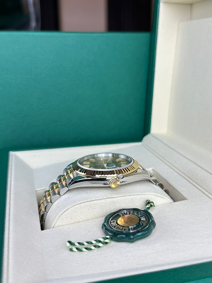 Datejust 41mm Steel & Yellow Gold Champagne dial Jubilee