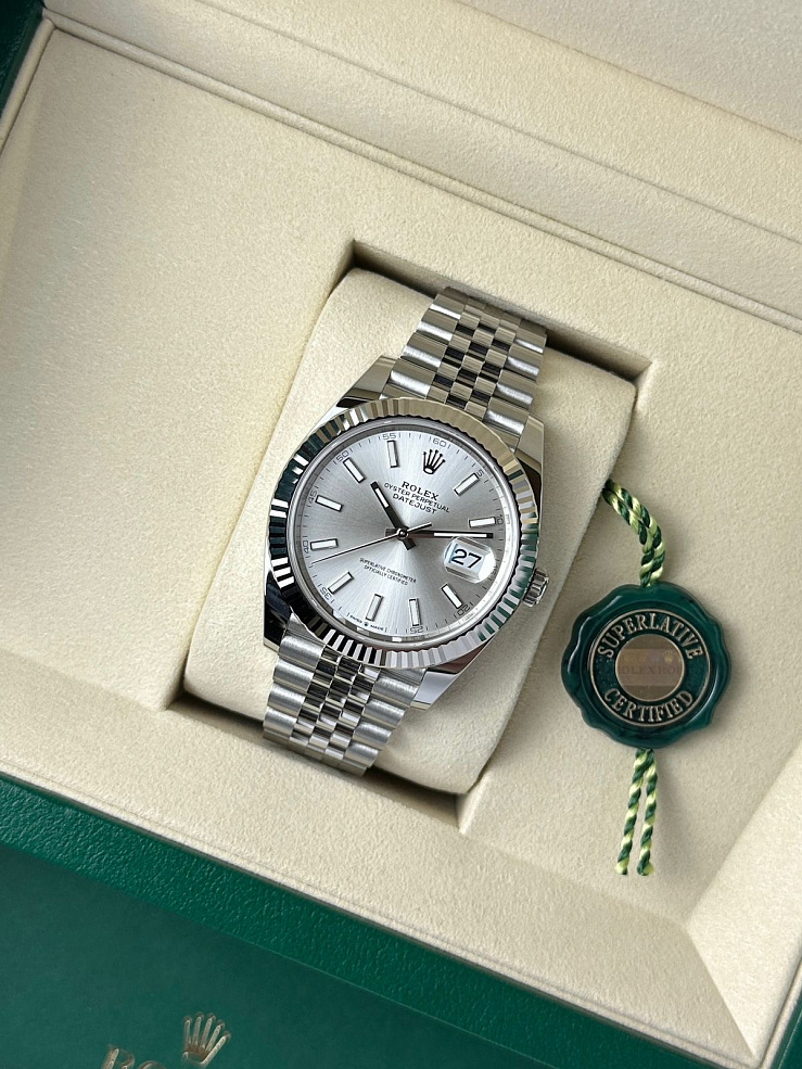 Datejust 41mm Steel & White Gold Silver Dial jubilee Bracelet