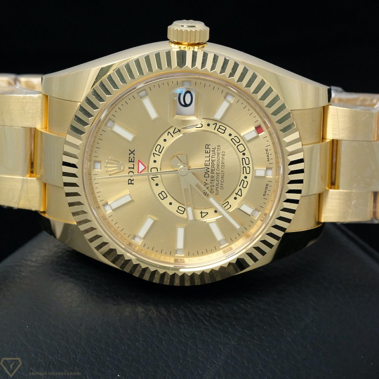 Sky-Dweller Yellow Gold