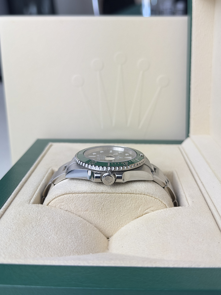 Submariner Date 40 mm Green &quot;Hulk&quot;
