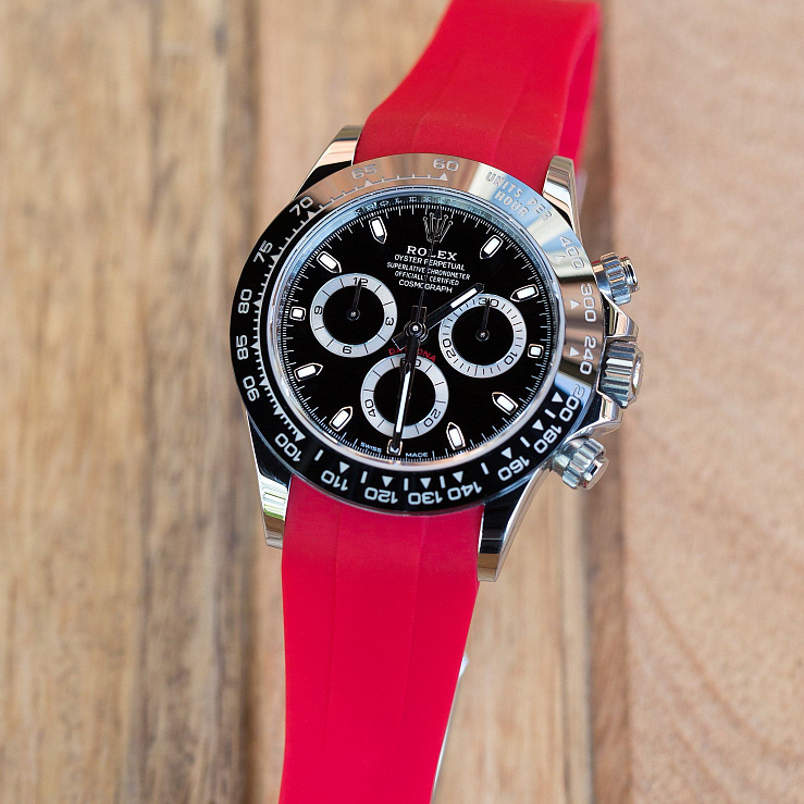 Rolex in stock in Dubai in Luxury watch boutique "WATCH LAB"