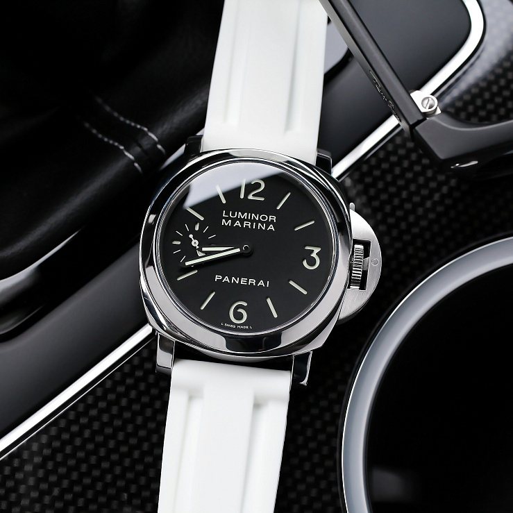 Panerai in stock in Dubai in Luxury watch boutique "WATCH LAB"