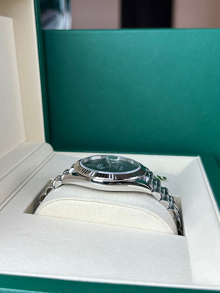 Datejust 41mm Steel & White gold Wimbledon dial Jubilee bracelet