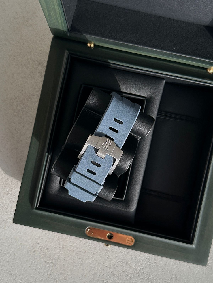 Royal Oak Offshore Selfwinding Smoked Blue 43mm