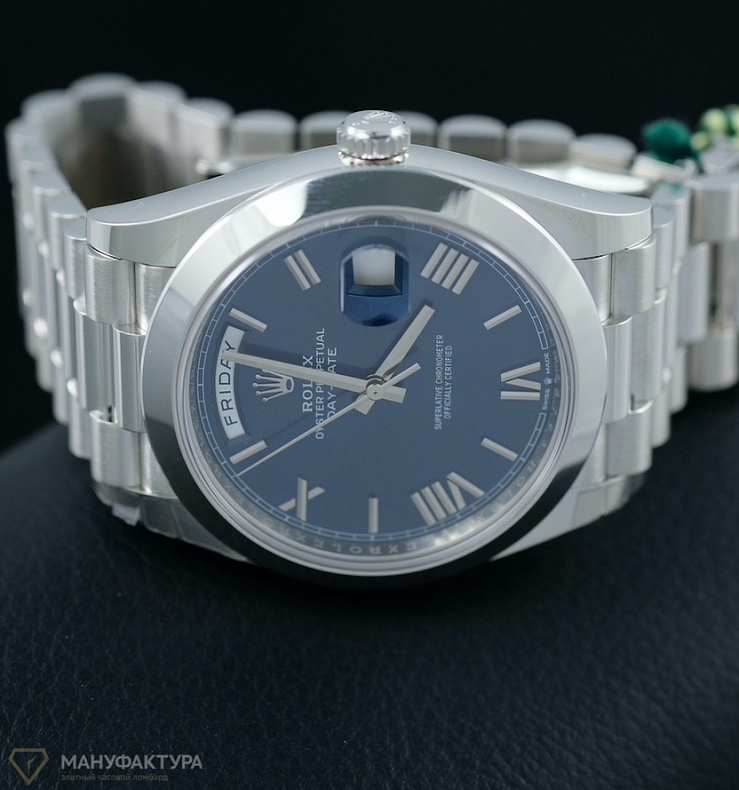 Day-Date II President Platinum Blue Romain Dial