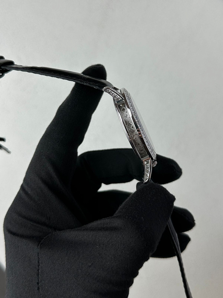 GOLDEN BRIDGE ROUND 43mm White Gold Baguette diamonds Limited Edition of 18 pieces