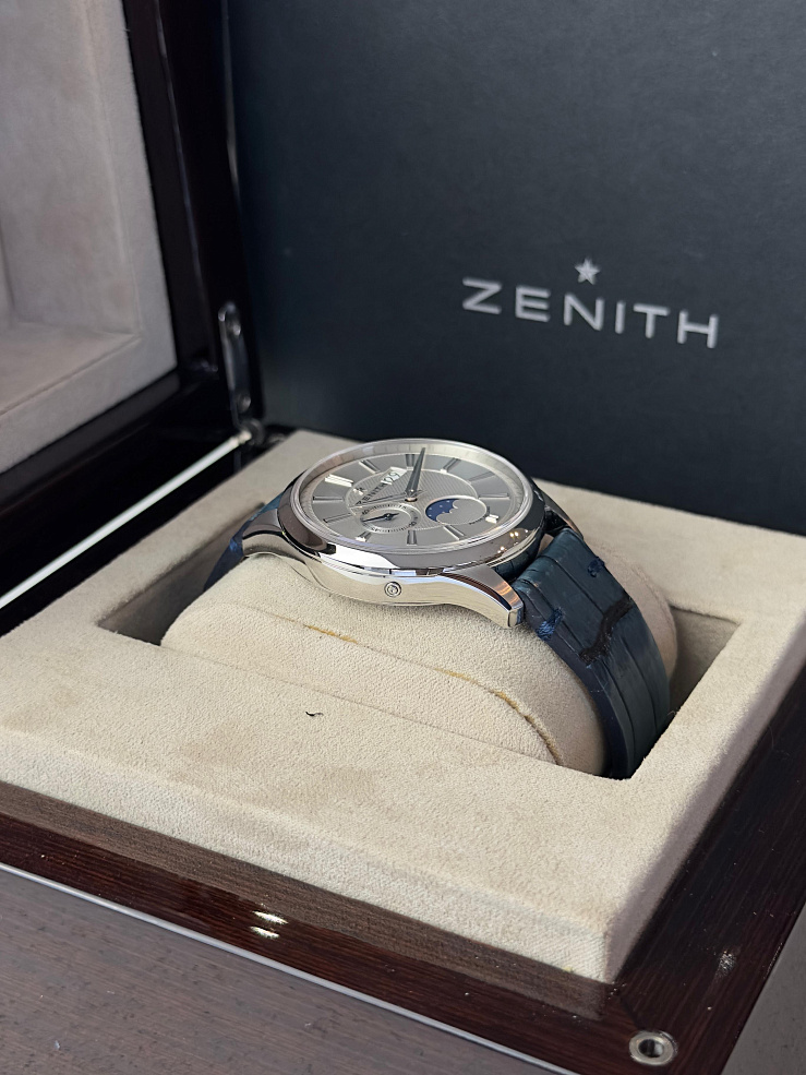 Captain Moonphase 40mm