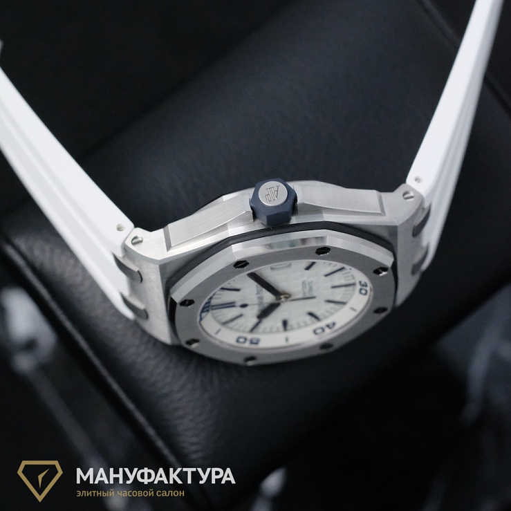 Royal Oak Offshore Diver