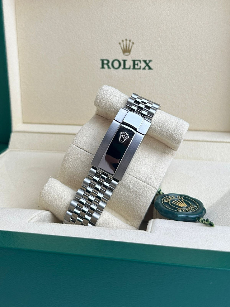 Datejust 41mm Steel & White gold Blue Dial Jubilee bracelet