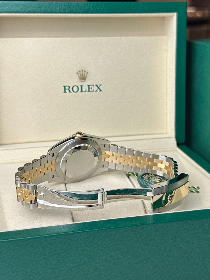 Datejust 41mm Steel & Yellow Gold Black dial Jubilee bracelet