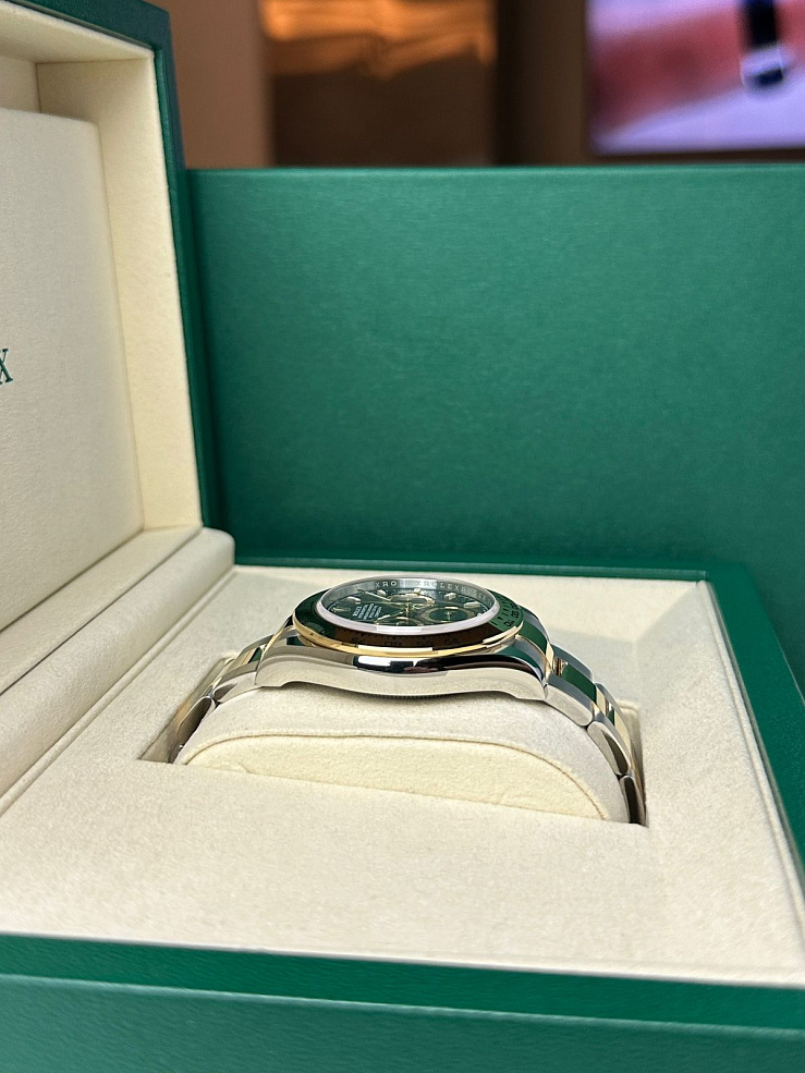 COSMOGRAPH DAYTONA Steel & Yellow gold Black Dial 