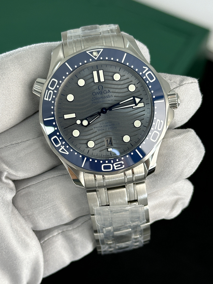 Seamaster DIVER 300M CO‑AXIAL MASTER CHRONOMETER 42 MM
