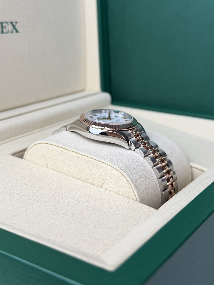 Lady-Datejust 28 mm Steel & Rose Gold White Roman Dial Jubilee Bracelet