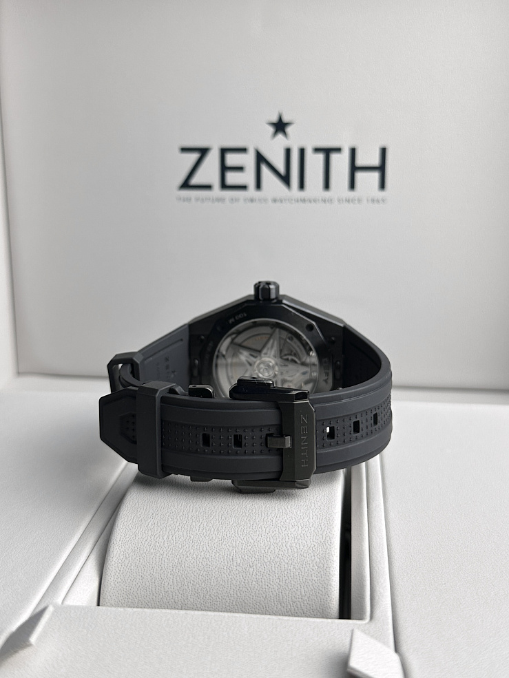 DEFY Skyline Black Ceramic
