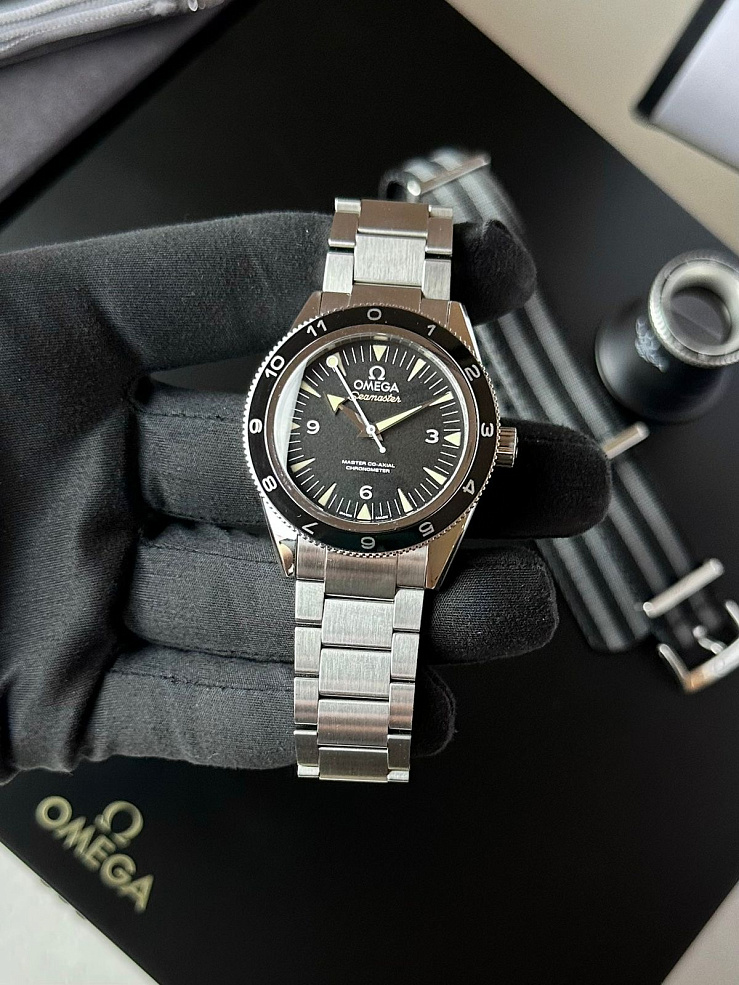 Seamaster 300 Spectre Edition 41mm