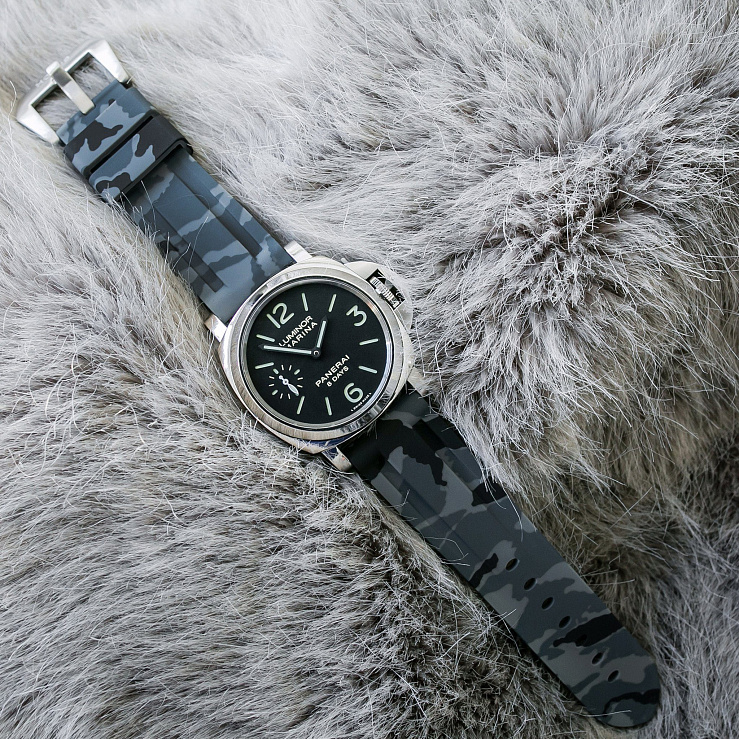 Panerai in stock in Dubai in Luxury watch boutique "WATCH LAB"