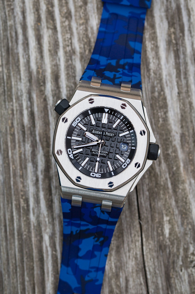 Audemars Piguet in stock in Dubai in Luxury watch boutique "WATCH LAB"