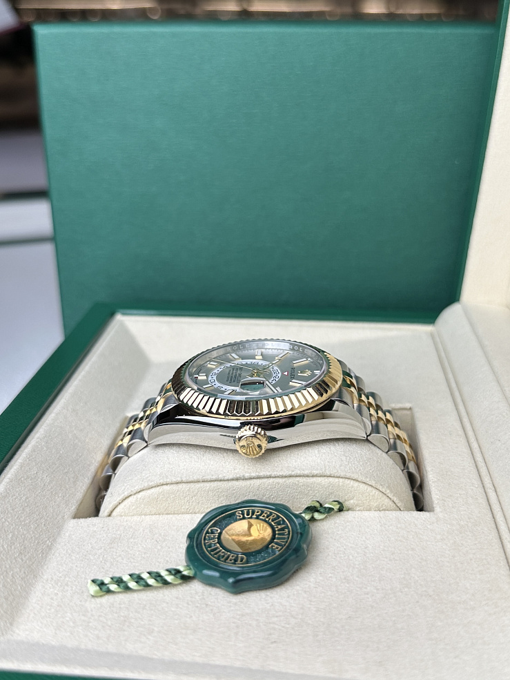 Sky-Dweller 42mm Steel and Yellow Gold White Dial Jubilee bracelet