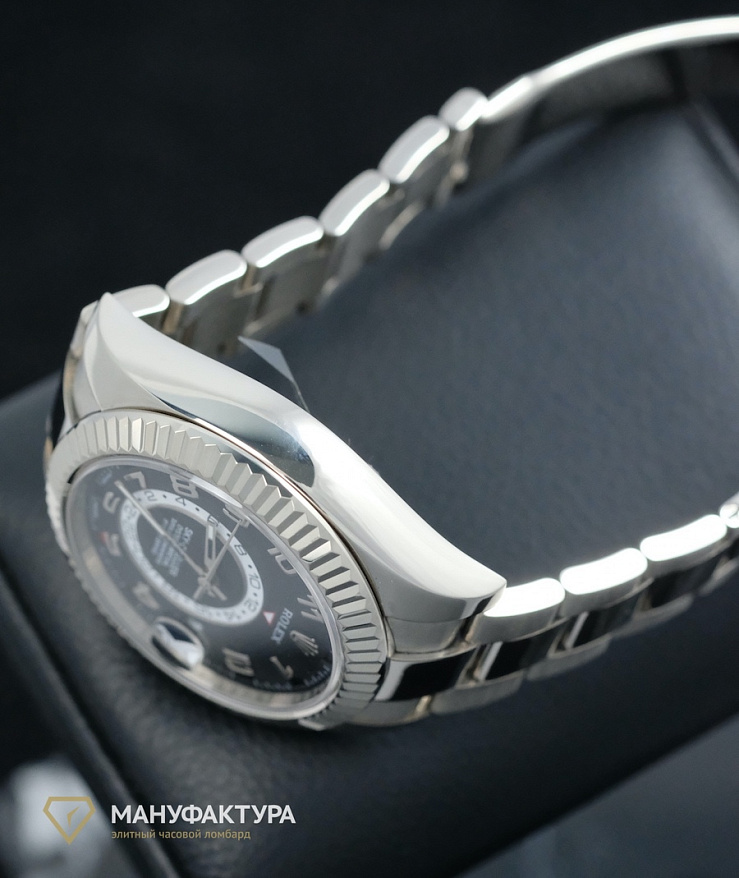 Sky-Dweller White Gold Black Dial