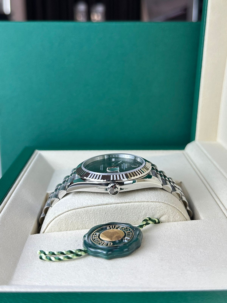 Datejust 41mm Steel & White gold Wimbledon dial Jubilee bracelet