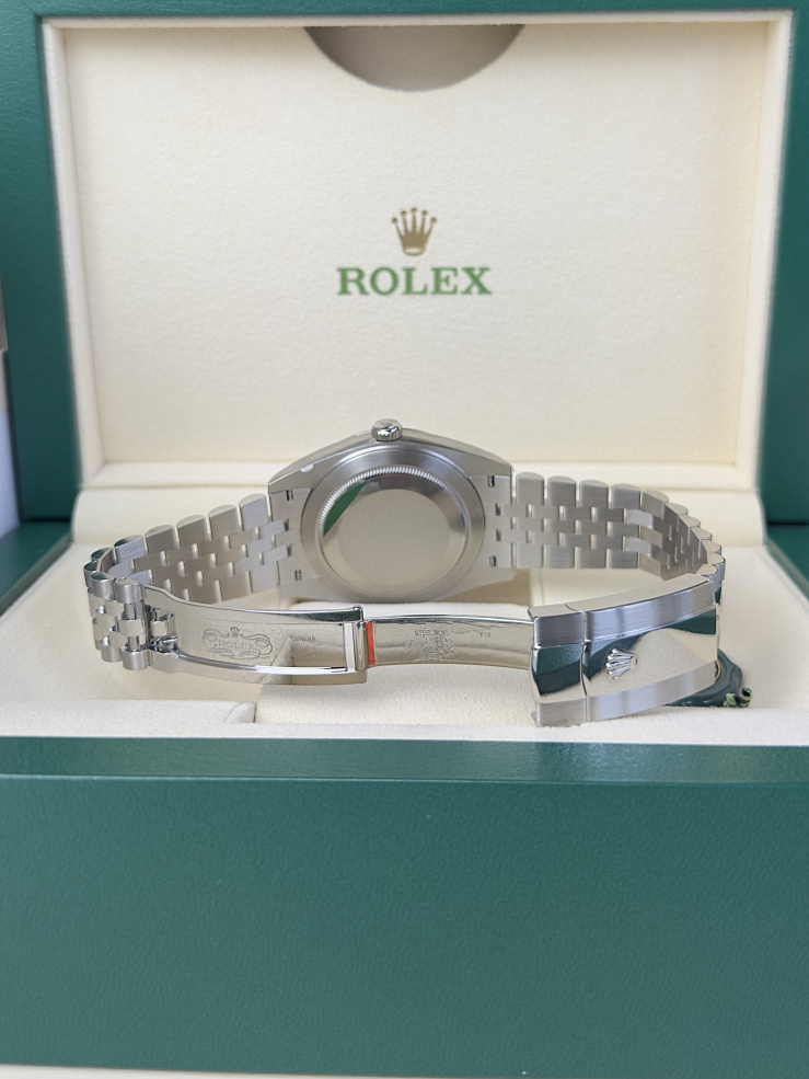 Datejust 41 Steel Black Dial Jubilee Bracelet