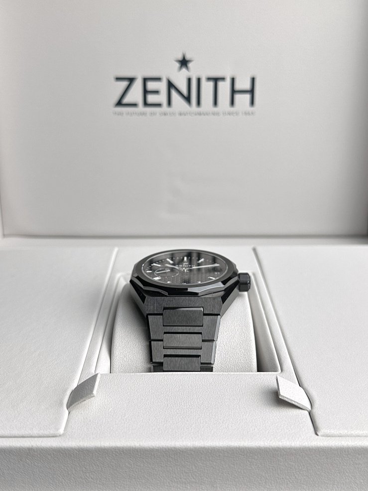 DEFY Skyline Black Ceramic