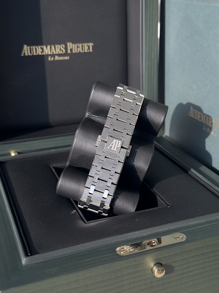 Royal Oak Perpetual Calendar