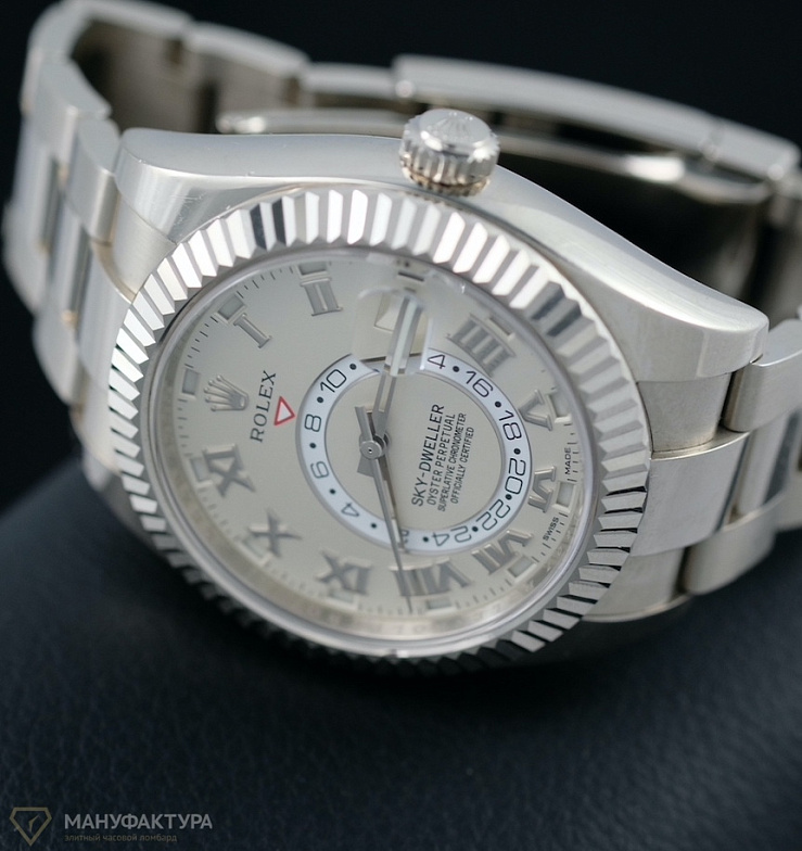 Sky-Dweller White Gold White Dial