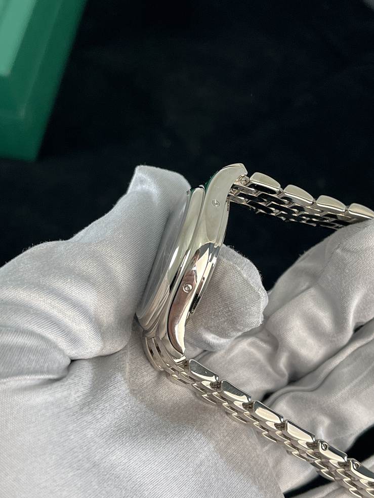 Complications White Gold Annual Calendar