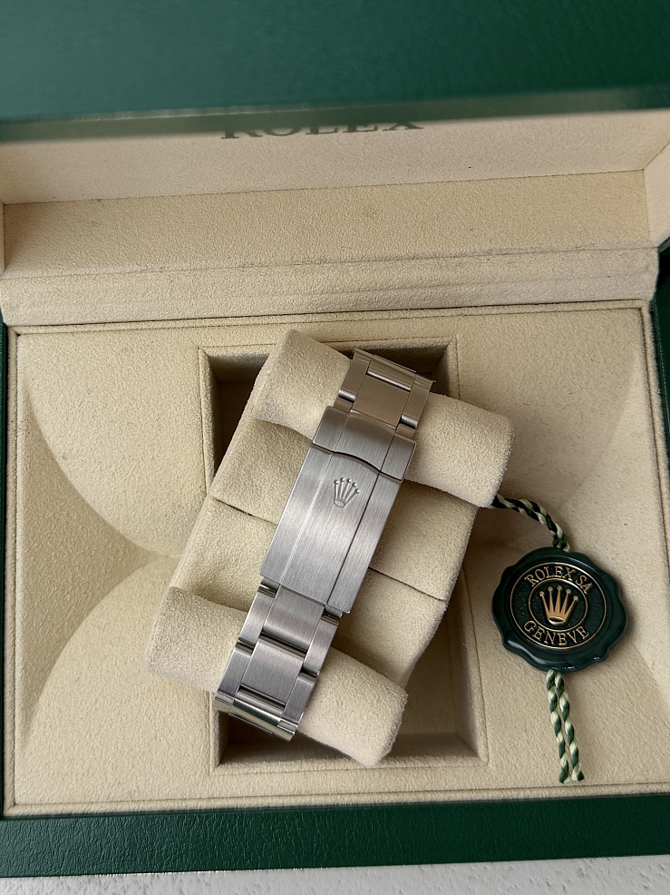 Oyster Perpetual 39 mm Blue Dial
