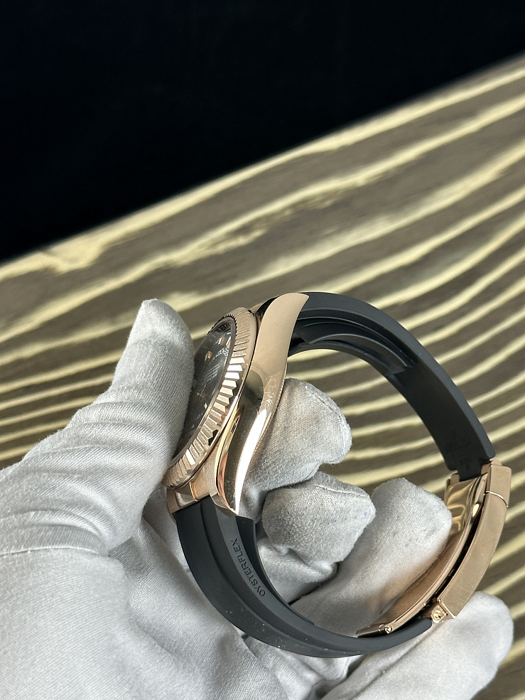 SKY-DWELLER 42MM EVEROSE GOLD DARK RHODIUM