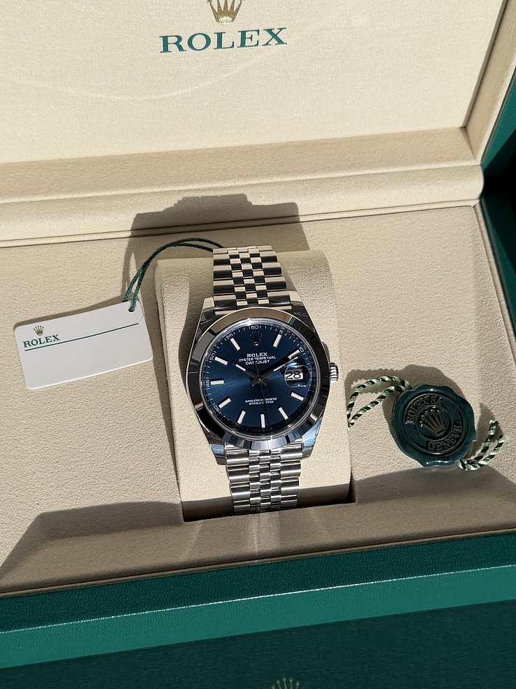 Datejust 41mm Steel Blue Dial Jubilee Bracelet