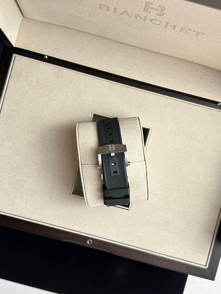 Carbon Red Tourbillon Openwork Limited Edition