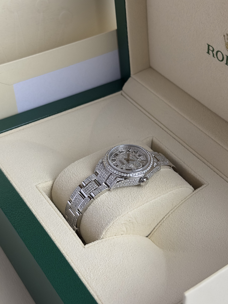 Lady-Datejust 28mm Custom Full Pave Iced Out Diamonds