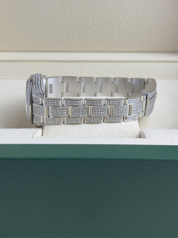 Lady-Datejust 28mm Custom Full Pave Iced Out Diamonds