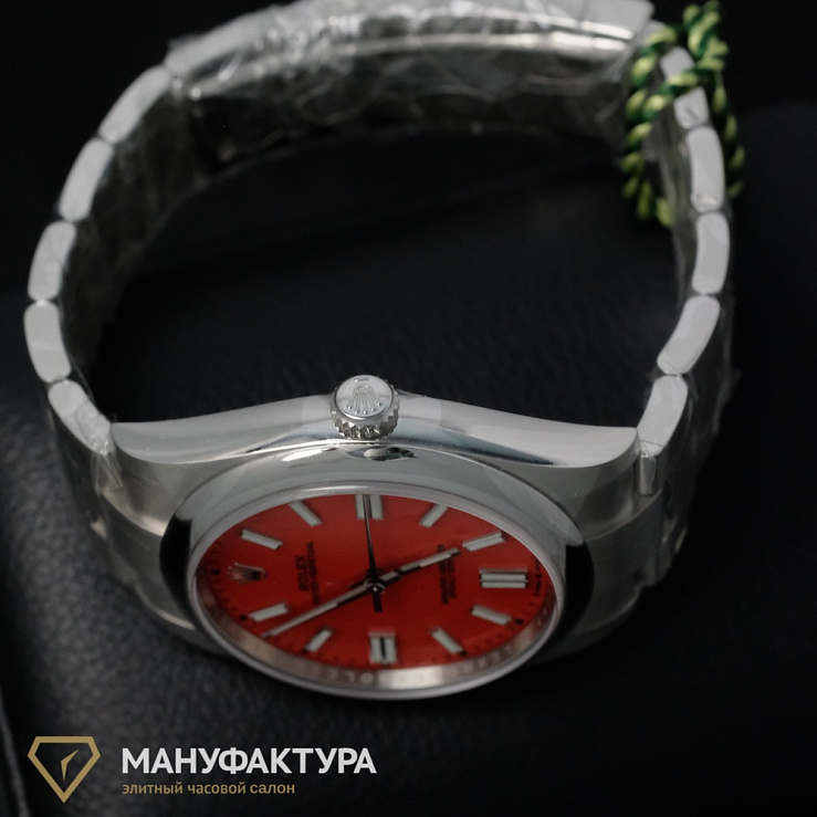 Oyster Perpetual 41 mm Coral Red Dial
