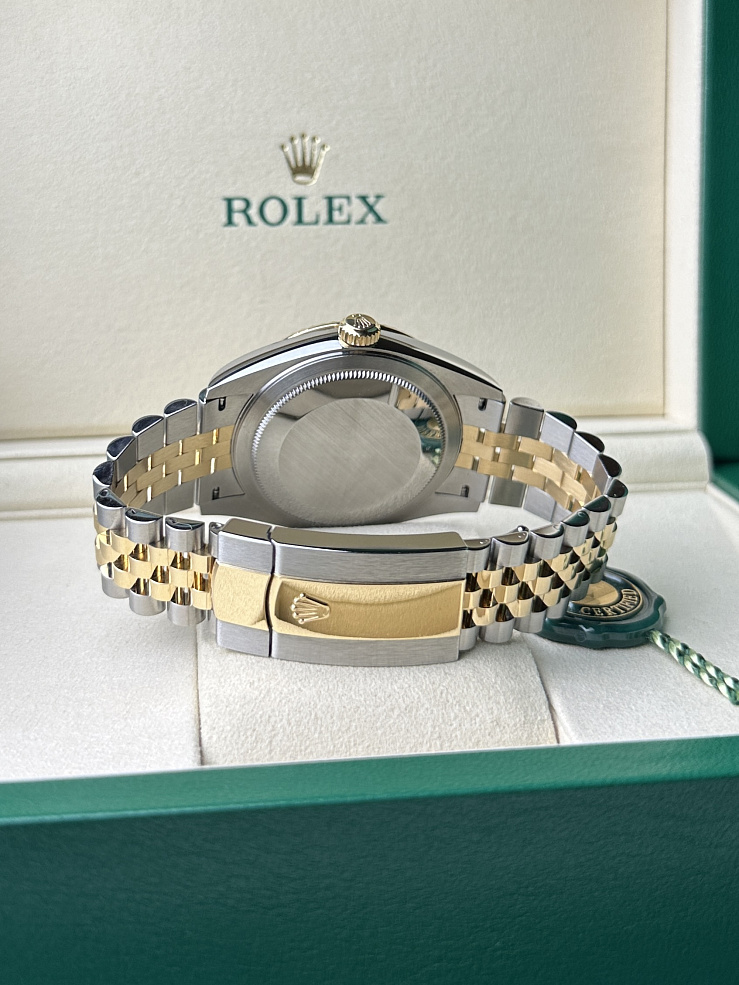 Sky-Dweller 42mm Steel and Yellow Gold White Dial Jubilee bracelet