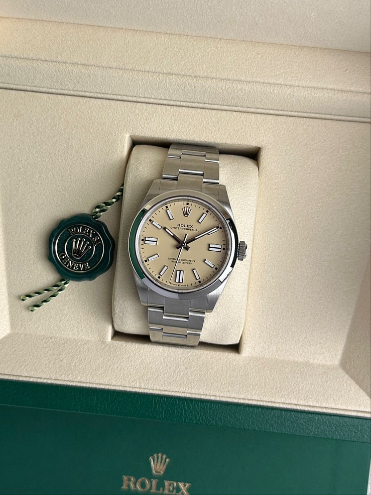 Oyster Perpetual New 41 mm Beige Dial