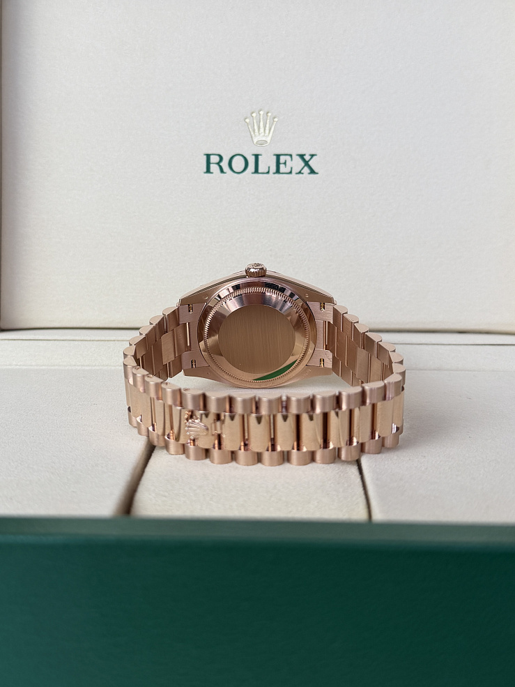 OYSTER PERPETUAL DAY‑DATE 36 EVEROSE GOLD Olive Dial