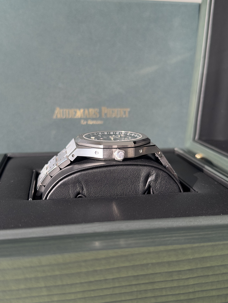 Royal Oak Perpetual Calendar