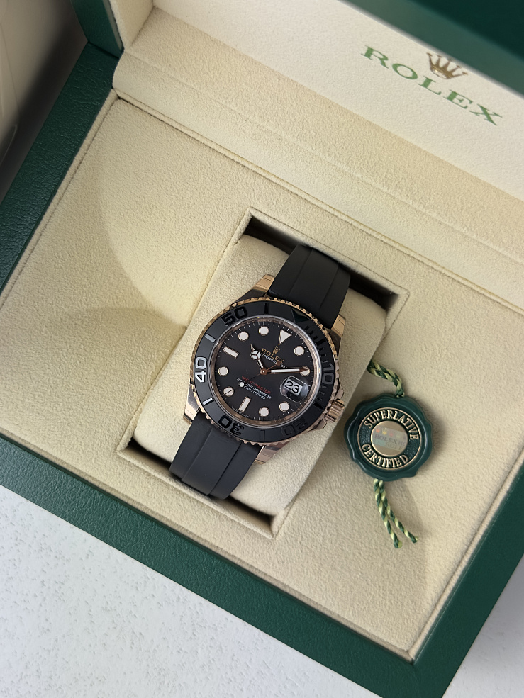 Oyster Perpetual Yacht-Master 40 Everose Gold