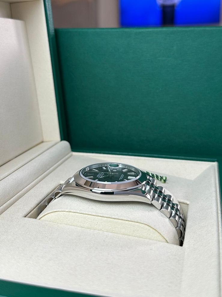 Datejust 41mm Steel Rhodium Grey Dial Jubilee Bracelet